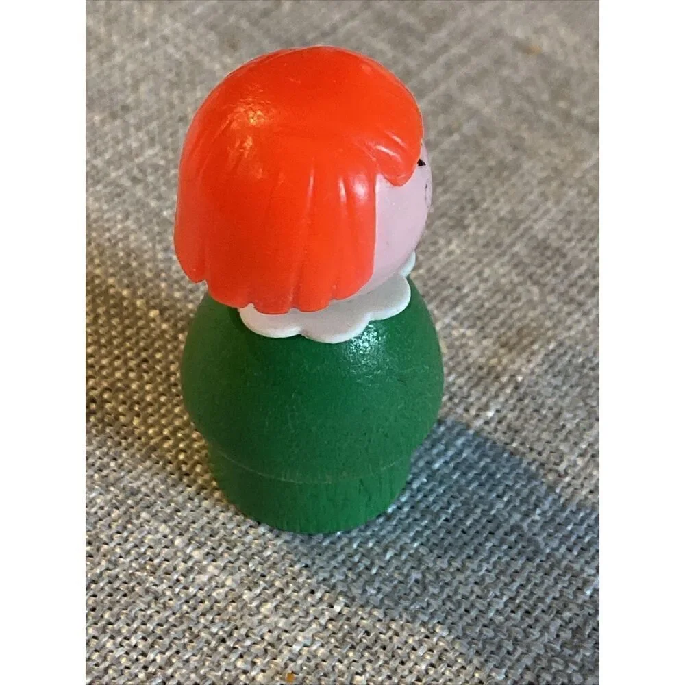 Fisher Price Little People Wood Green Girl Red Hair 1965-1978 School Fam vtge